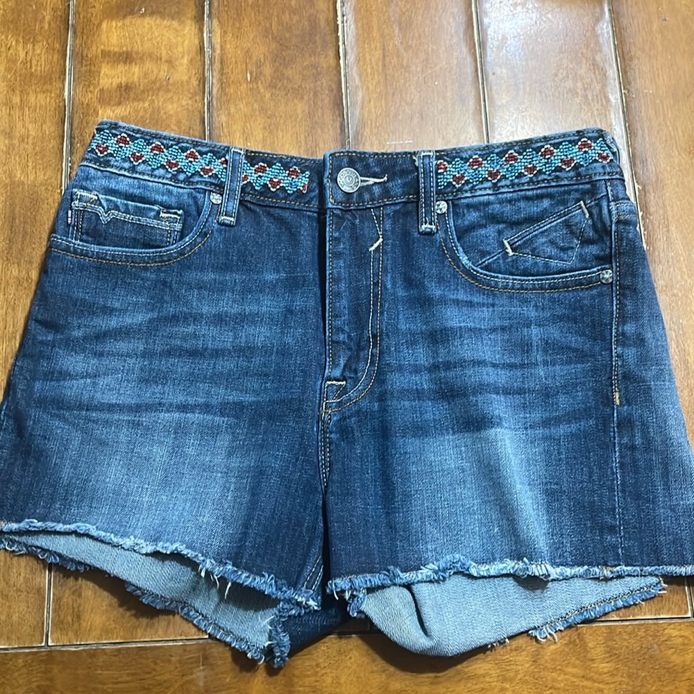 Vigoss Jean Shorts Size 28 - the Jagger Short- distressed - embroidered